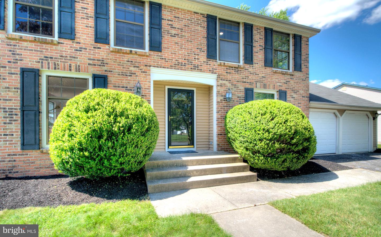 7 Saint Andrews Dr