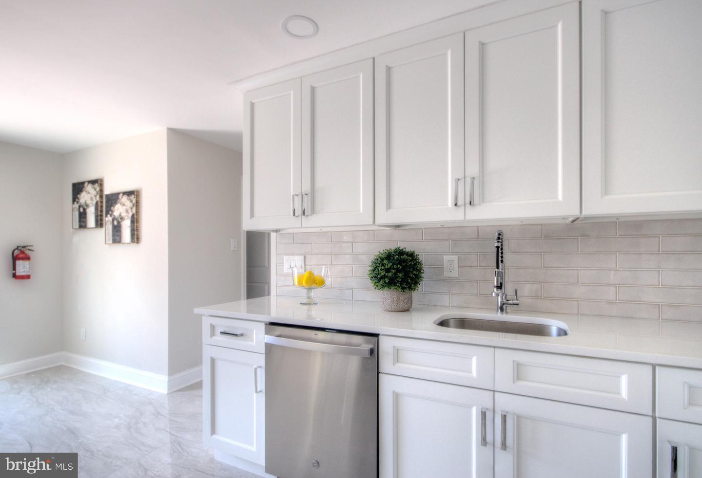 7 Saint Andrews Dr