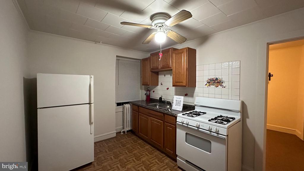 13 KIRKWOOD RD #3B