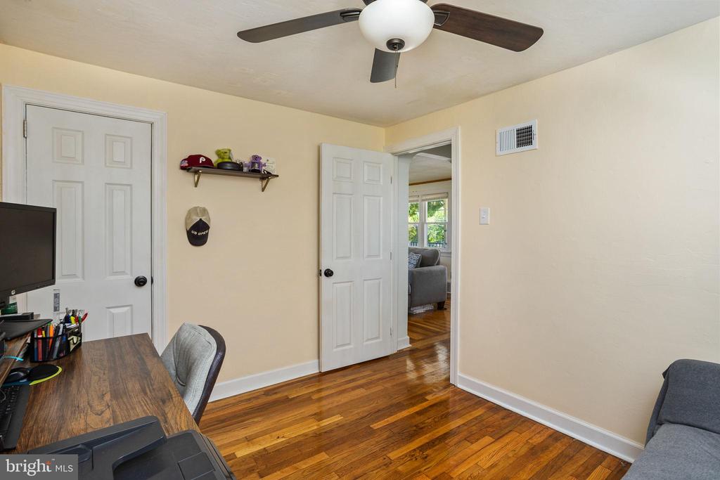 615 Winthrop Ave