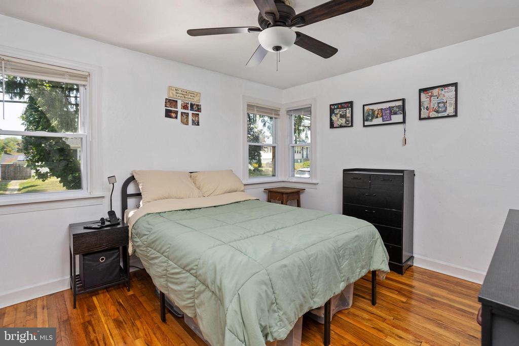 615 Winthrop Ave