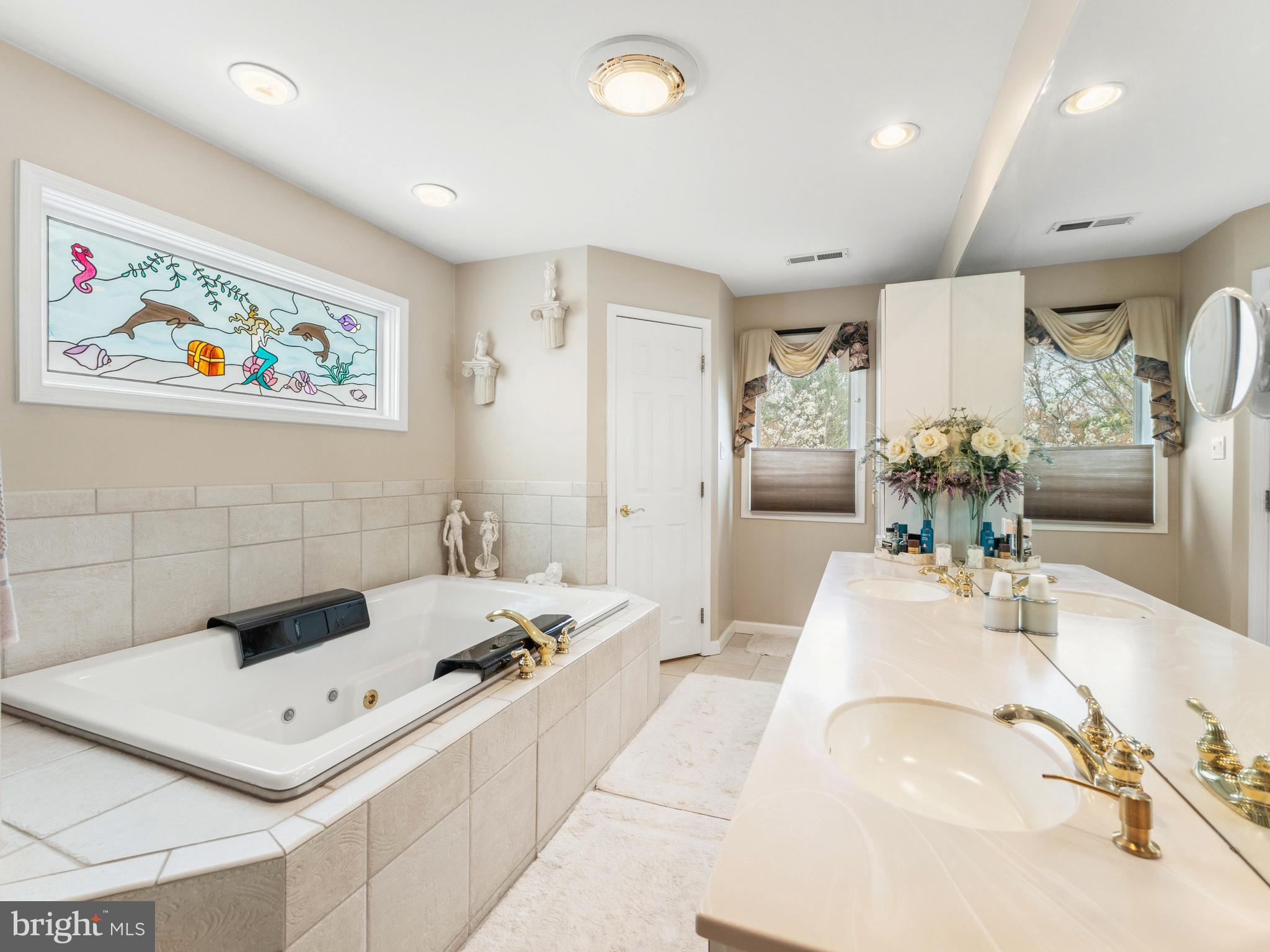 28 Vanessa Ct