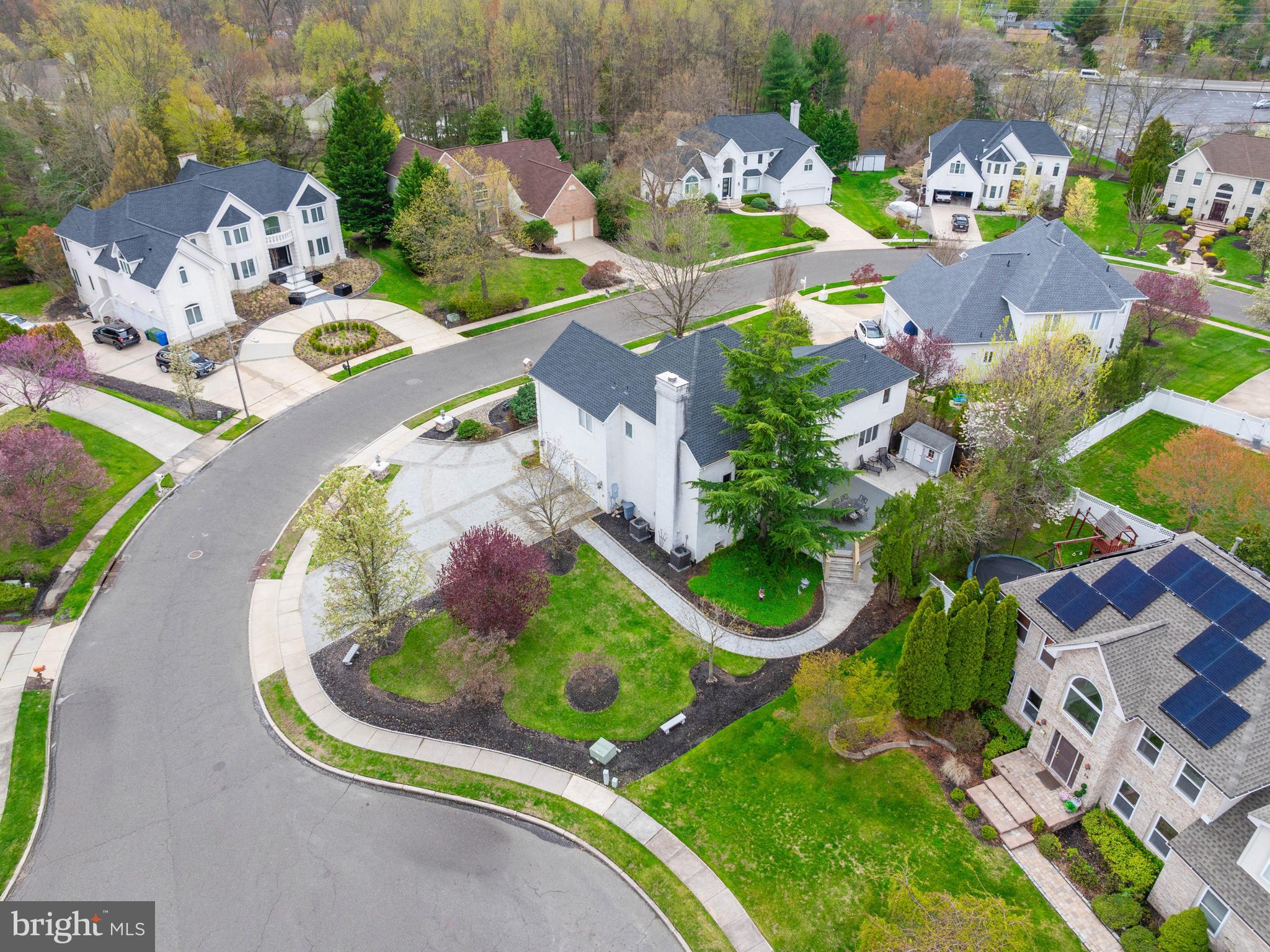 28 Vanessa Ct
