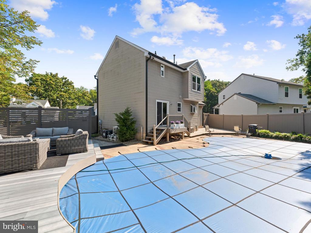 7750 HESSON LANE