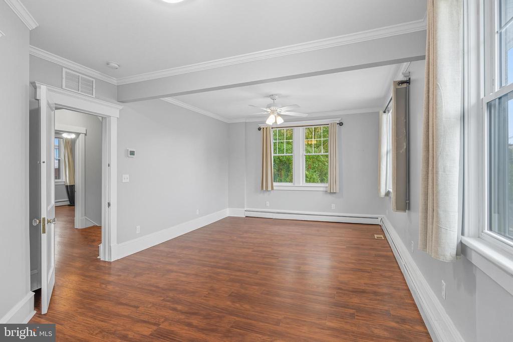 21 ALEXANDER AVENUE