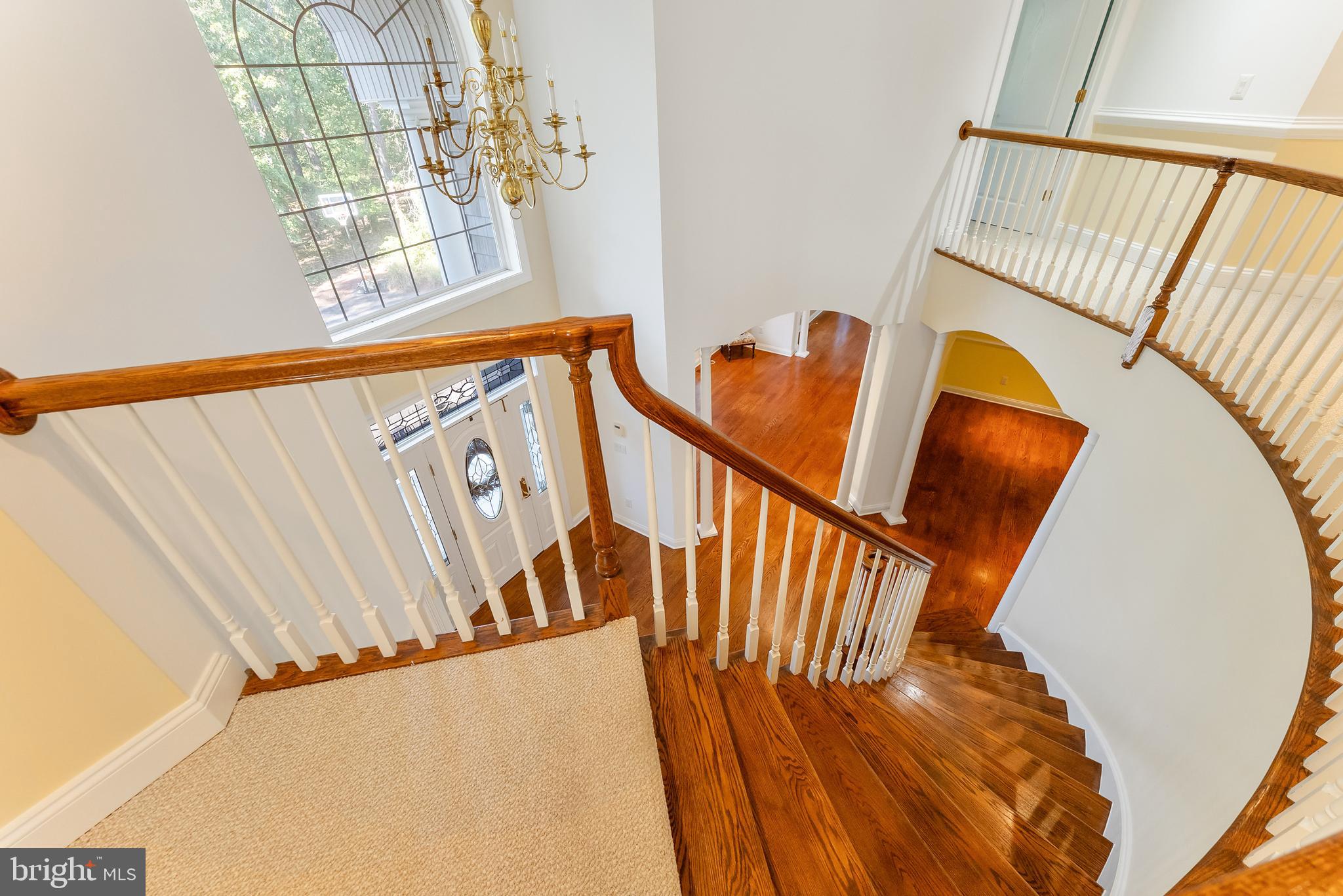 2076 HENDRICKS AVENUE