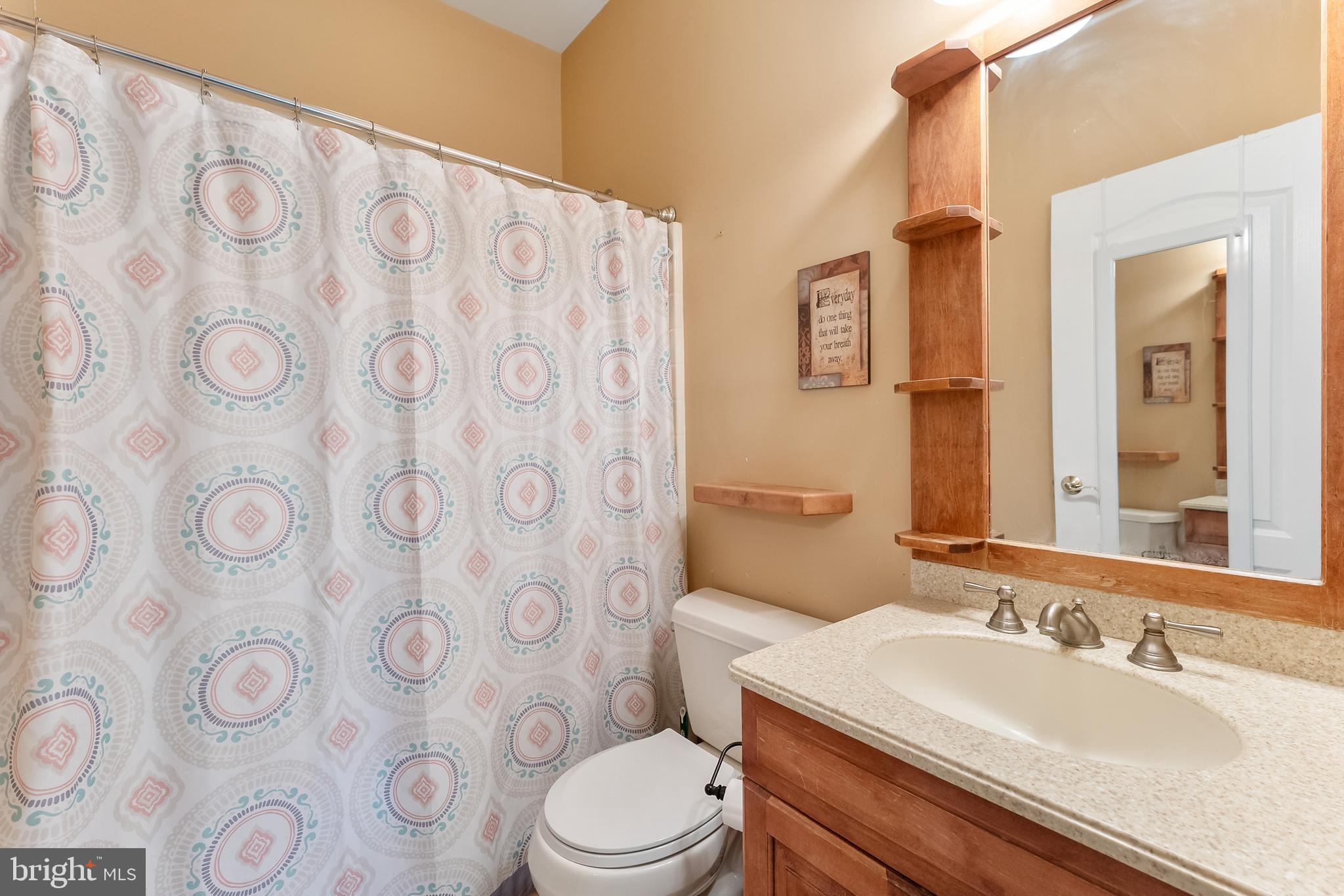 2076 HENDRICKS AVENUE