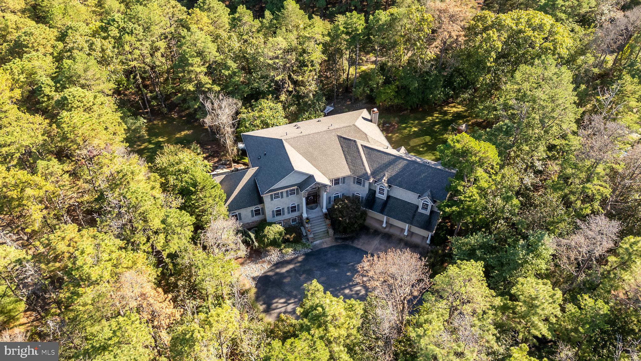 2076 HENDRICKS AVENUE