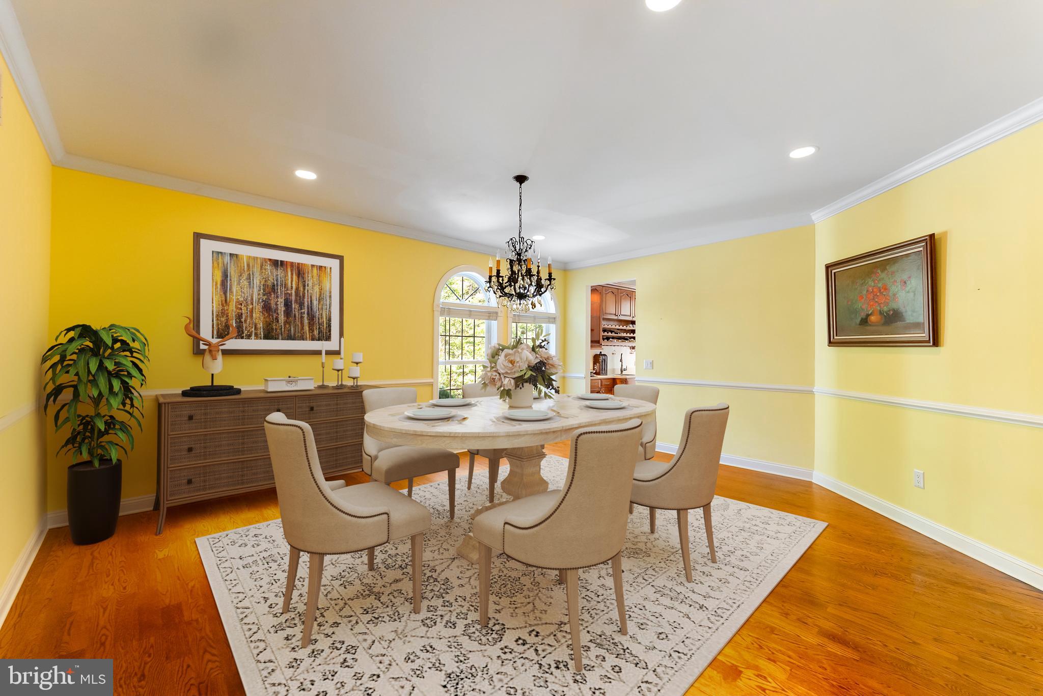 2076 HENDRICKS AVENUE