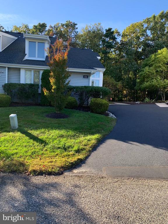 804 CHAMPLAIN DRIVE