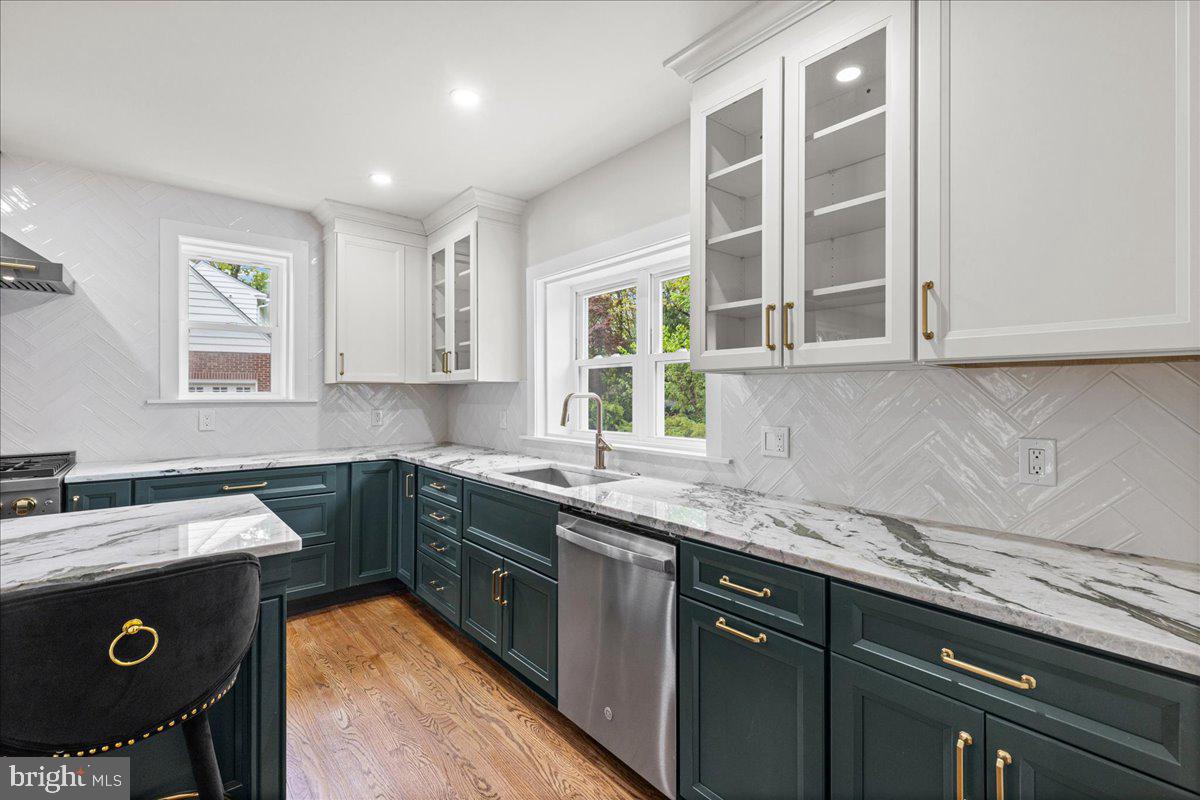 215 BROWNING ROAD