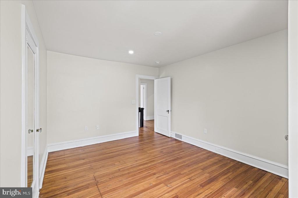 215 BROWNING ROAD