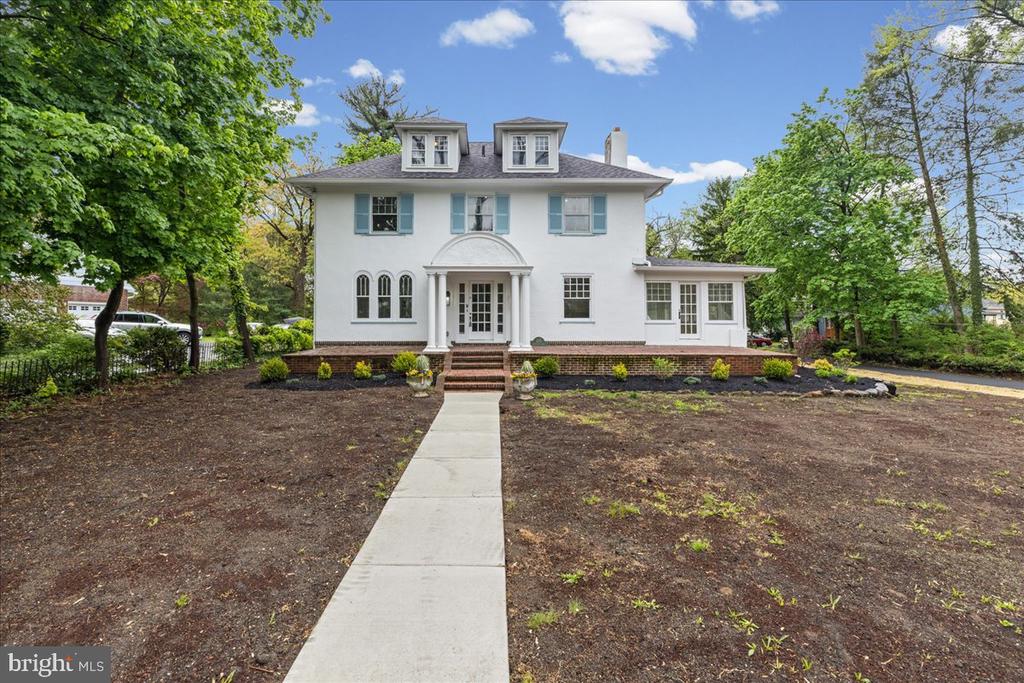 215 BROWNING ROAD