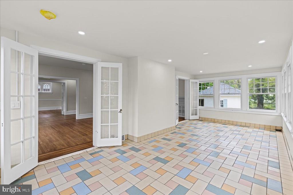 215 BROWNING ROAD