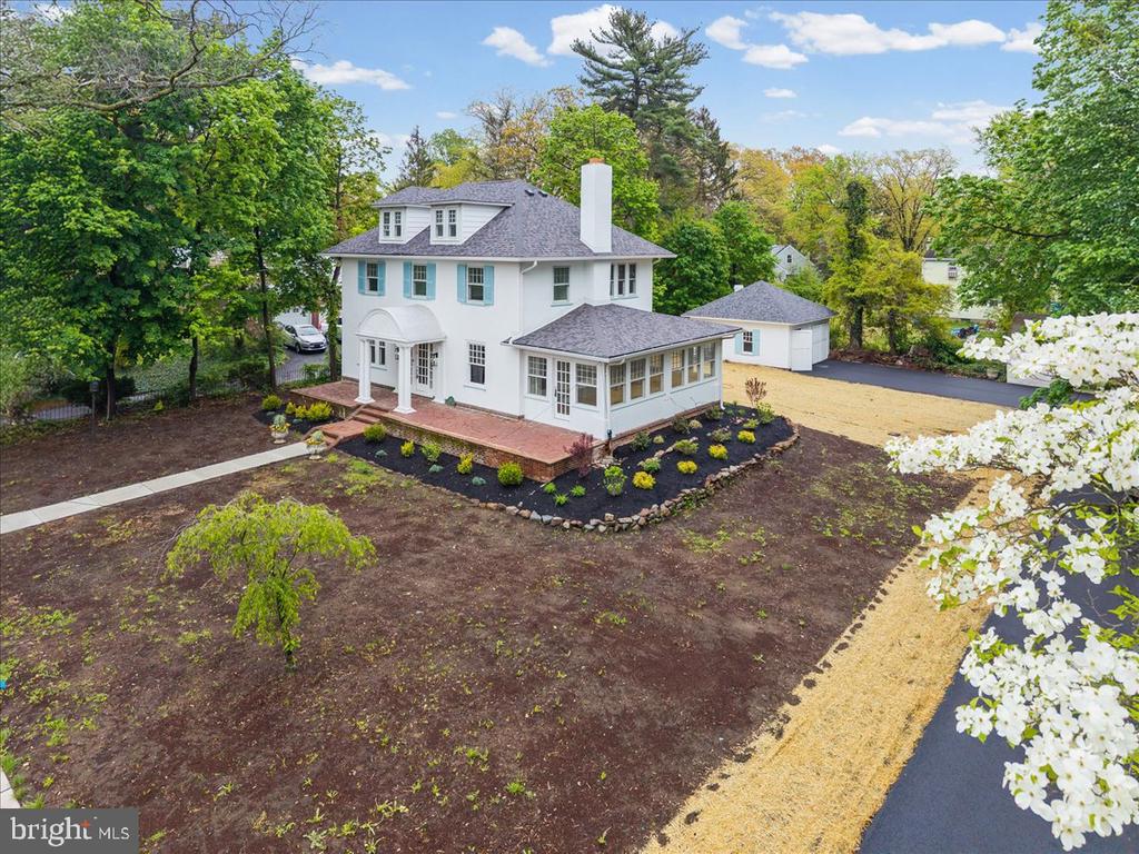 215 BROWNING ROAD