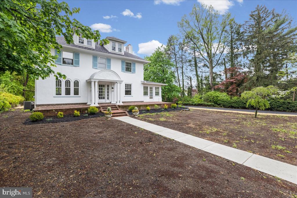 215 BROWNING ROAD