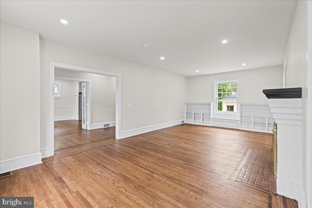 215 BROWNING ROAD