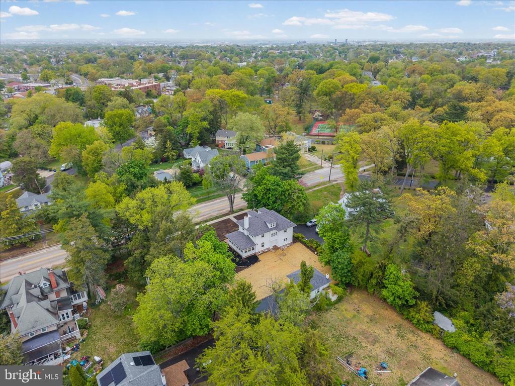 215 BROWNING ROAD