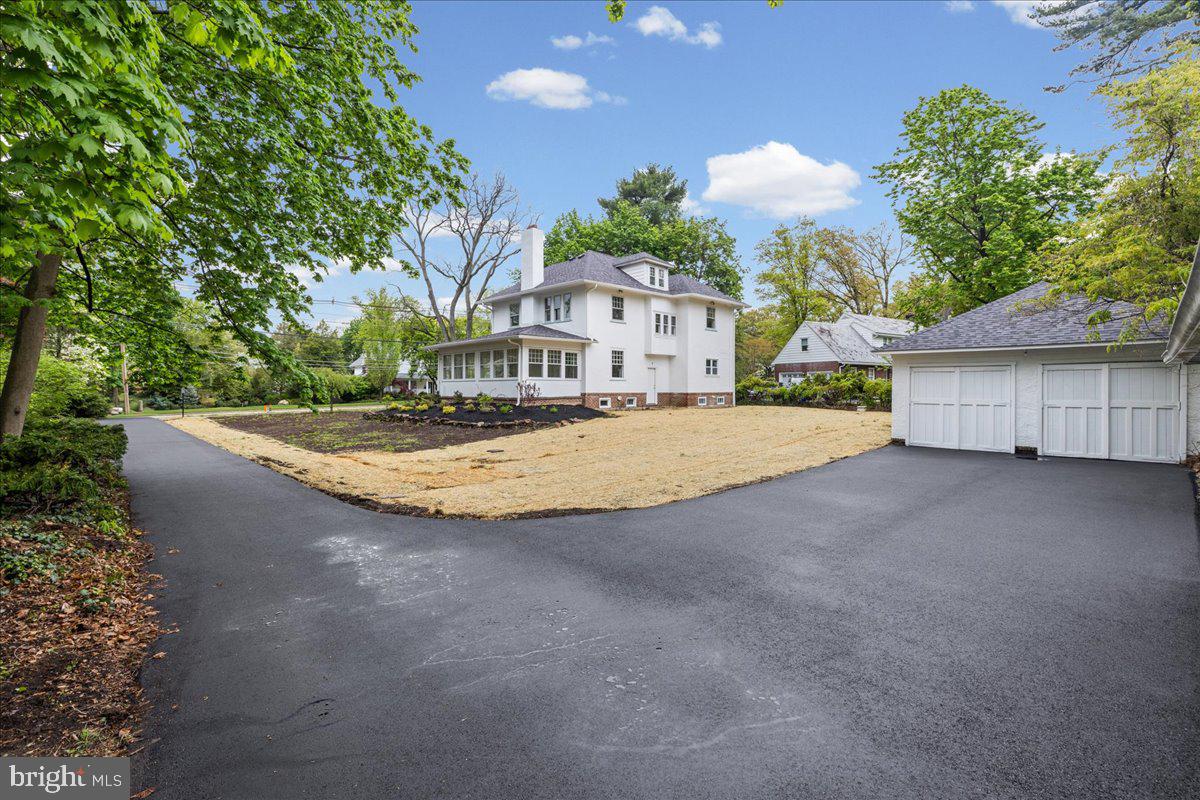 215 BROWNING ROAD