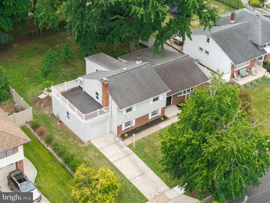 406 YORKSHIRE ROAD