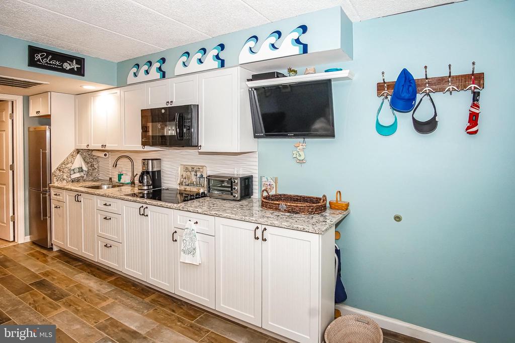 513 E 17th Ave #201