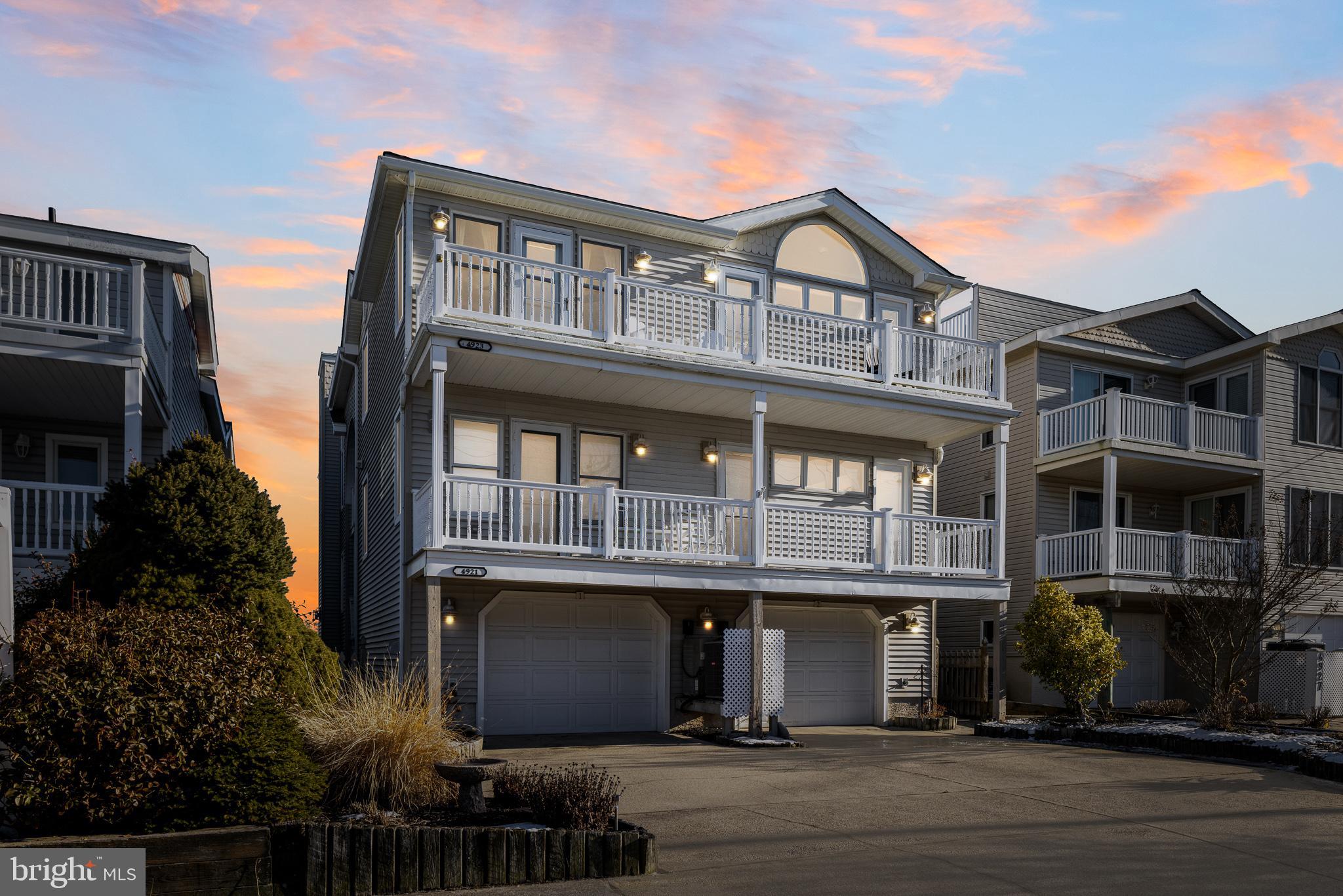 4923 CENTRAL AVENUE 2