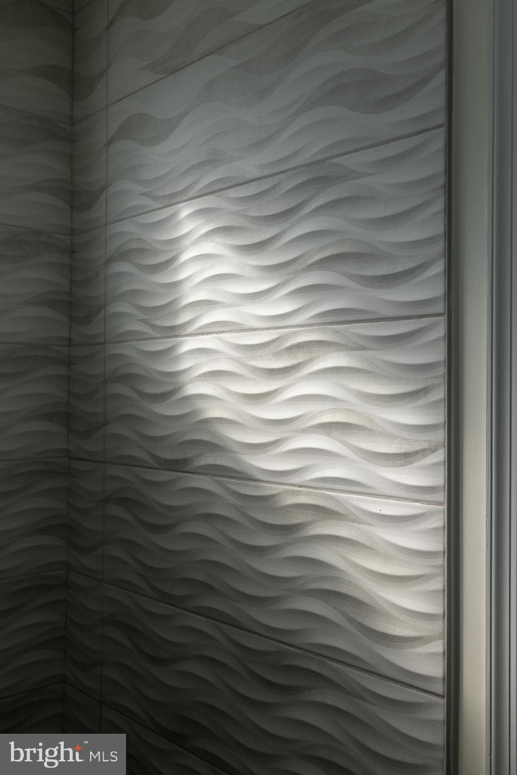 4923 CENTRAL AVENUE 2