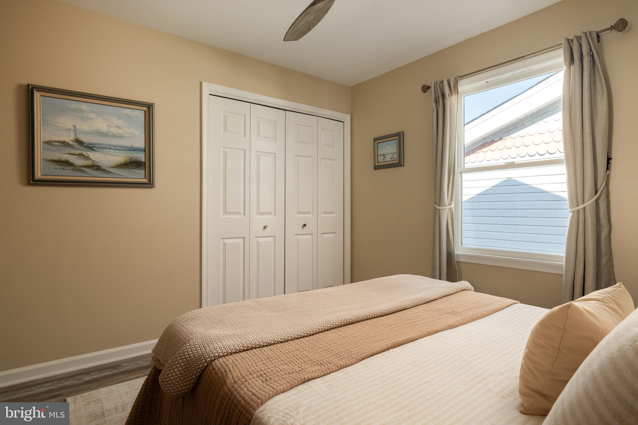 4923 CENTRAL AVENUE 2