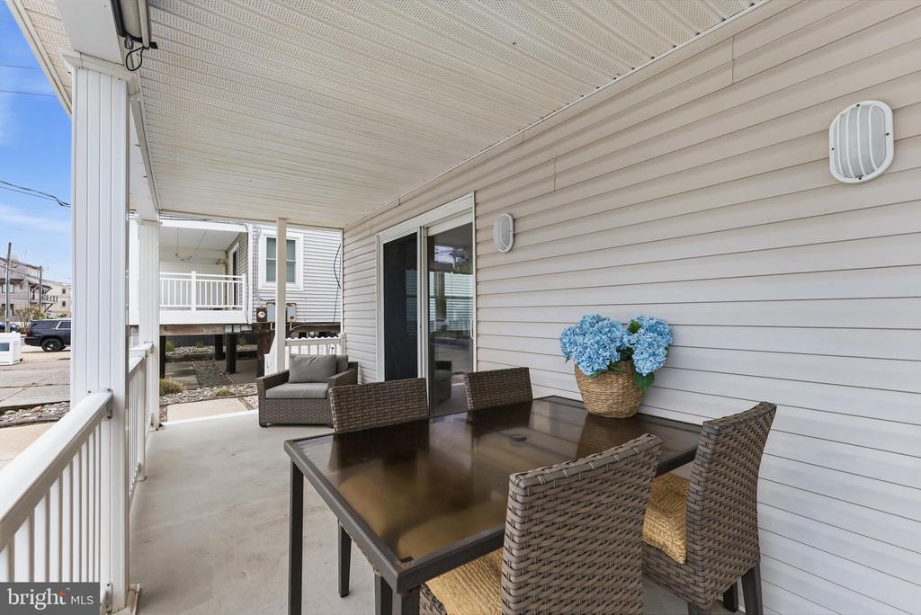 3425 CENTRAL AVENUE -27