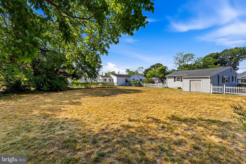 80 BEACHHURST DRIVE