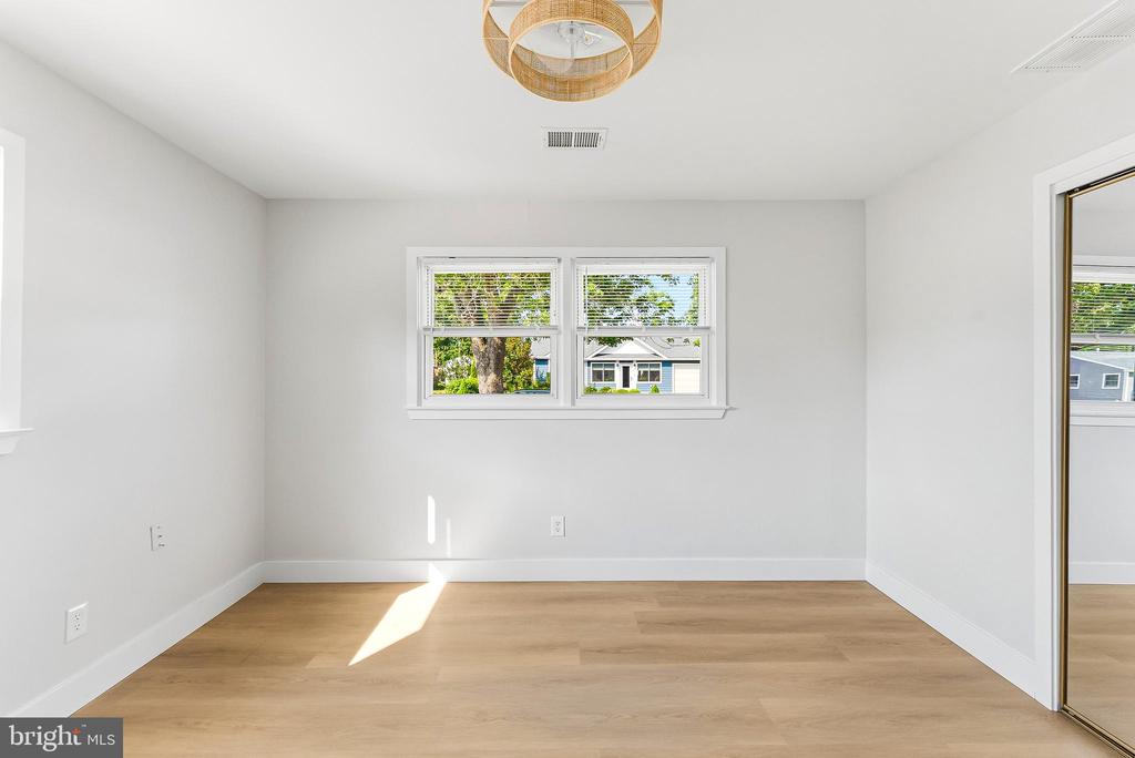 80 BEACHHURST DRIVE