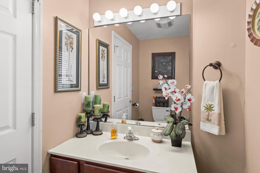 212 E MAGNOLIA AVENUE Unit: D