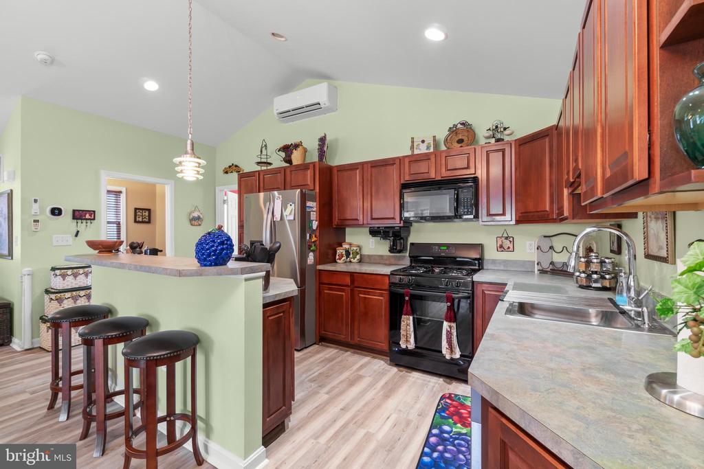 212 E MAGNOLIA AVENUE Unit: D