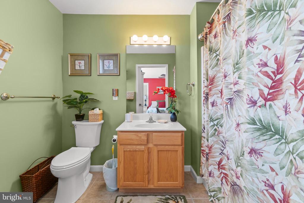 212 E MAGNOLIA AVENUE Unit: D