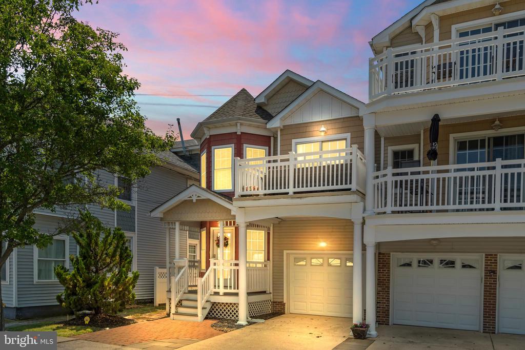212 E MAGNOLIA AVENUE Unit: D