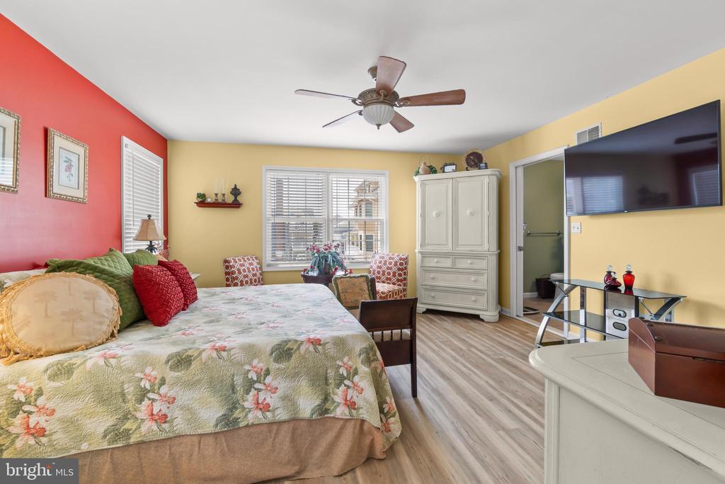 212 E MAGNOLIA AVENUE Unit: D