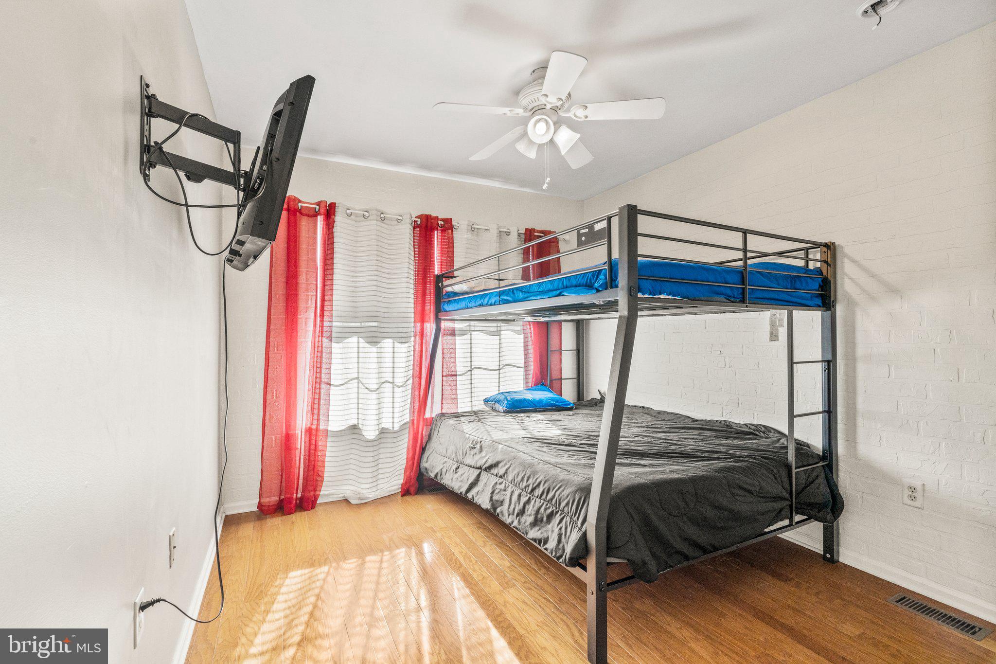 1008 Buckingham