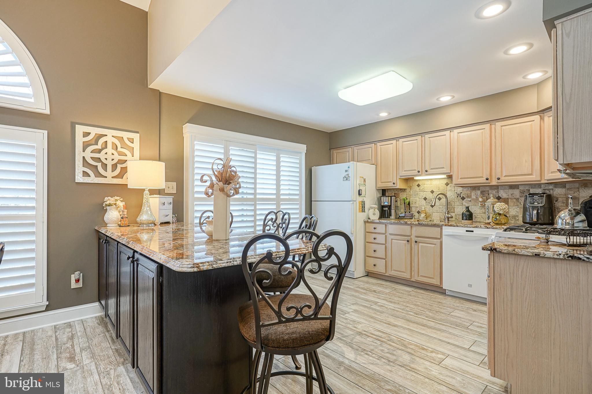 28 Timbercrest Dr