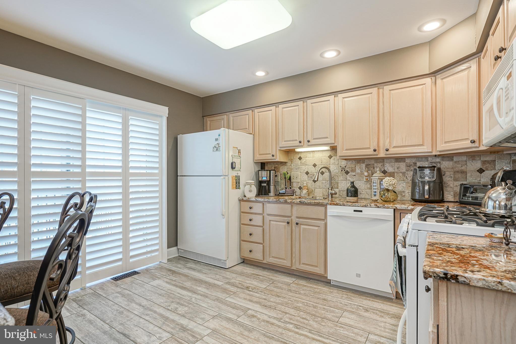28 Timbercrest Dr