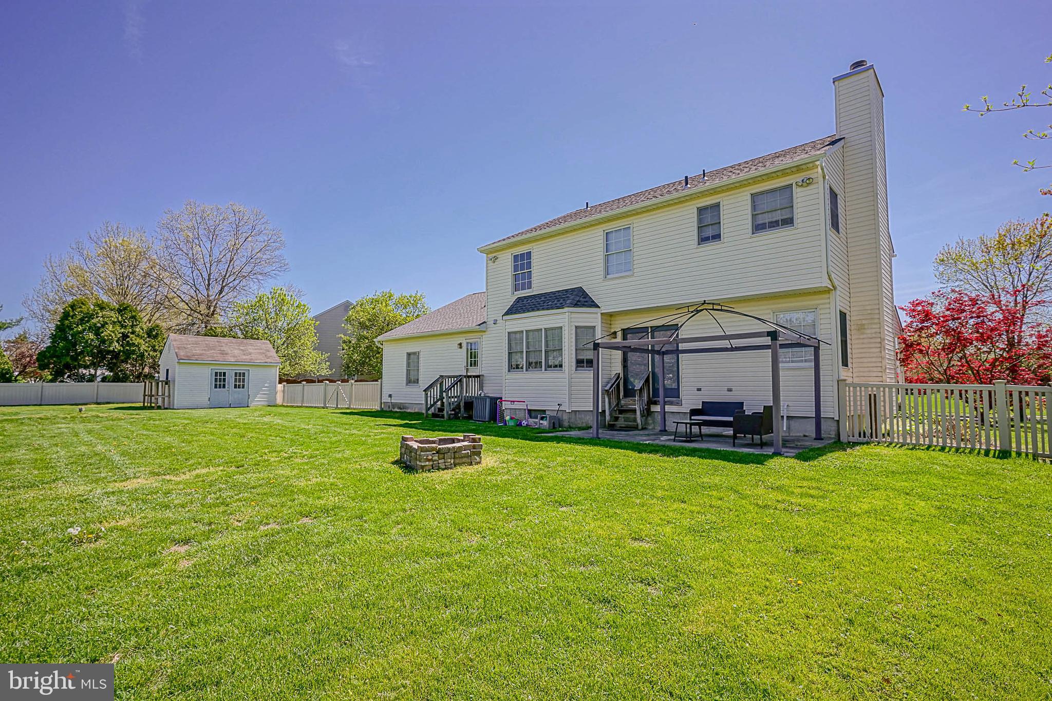 1001 April Ct