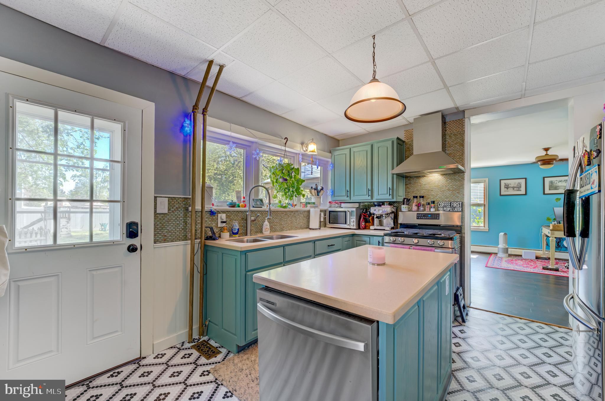 121 E Cumberland Ave