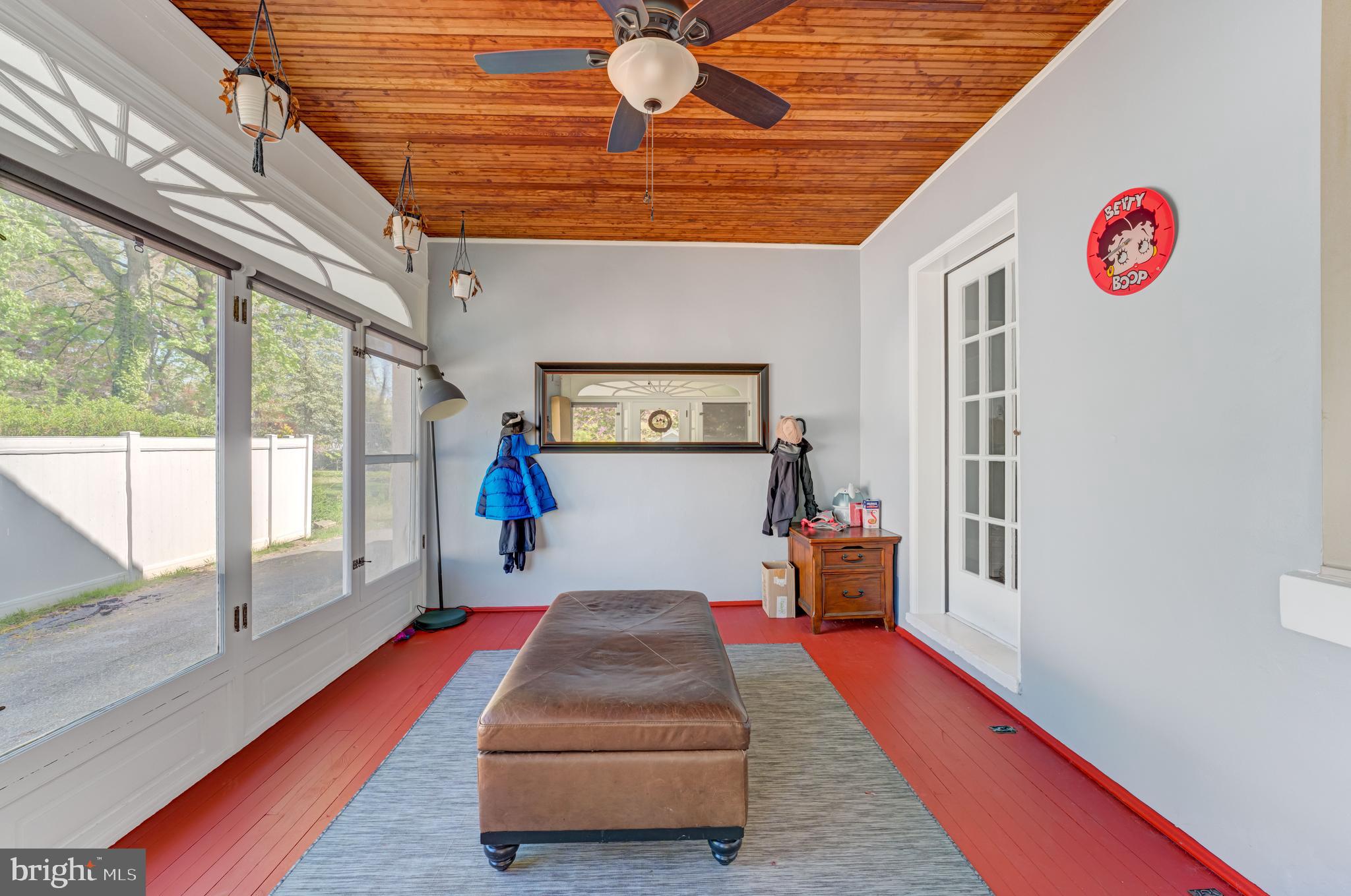 121 E Cumberland Ave