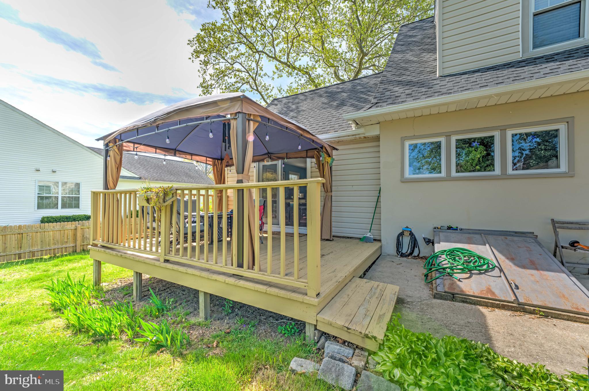 121 E Cumberland Ave