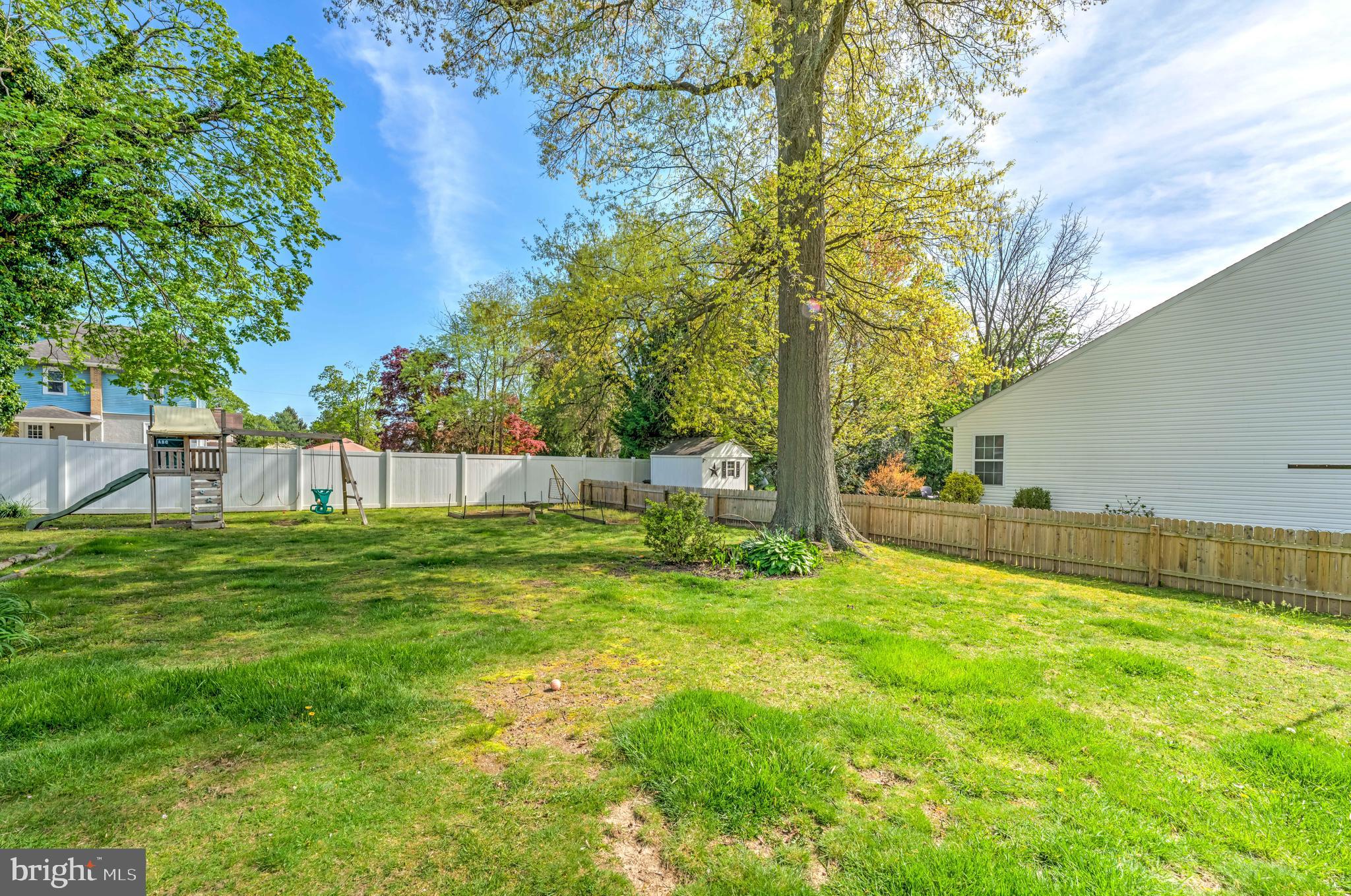 121 E Cumberland Ave