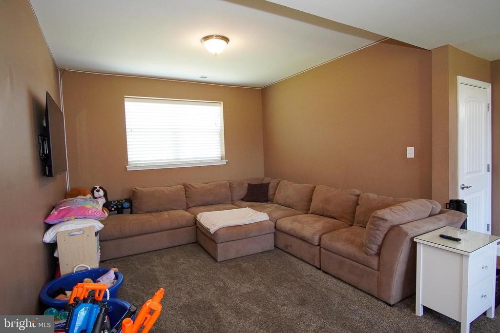 272 RUSHFOIL DRIVE