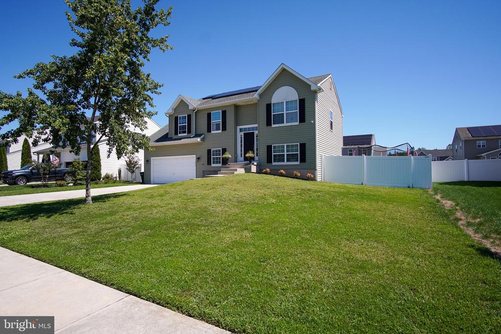 272 RUSHFOIL DRIVE