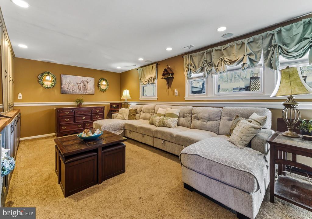 423 GREENVIEW