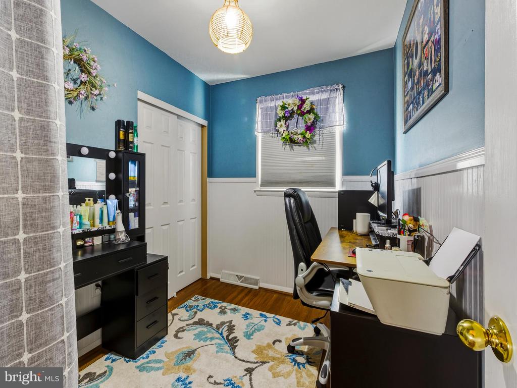423 GREENVIEW