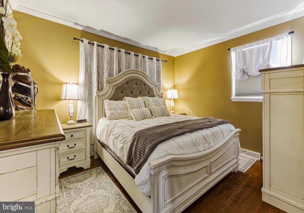 423 GREENVIEW