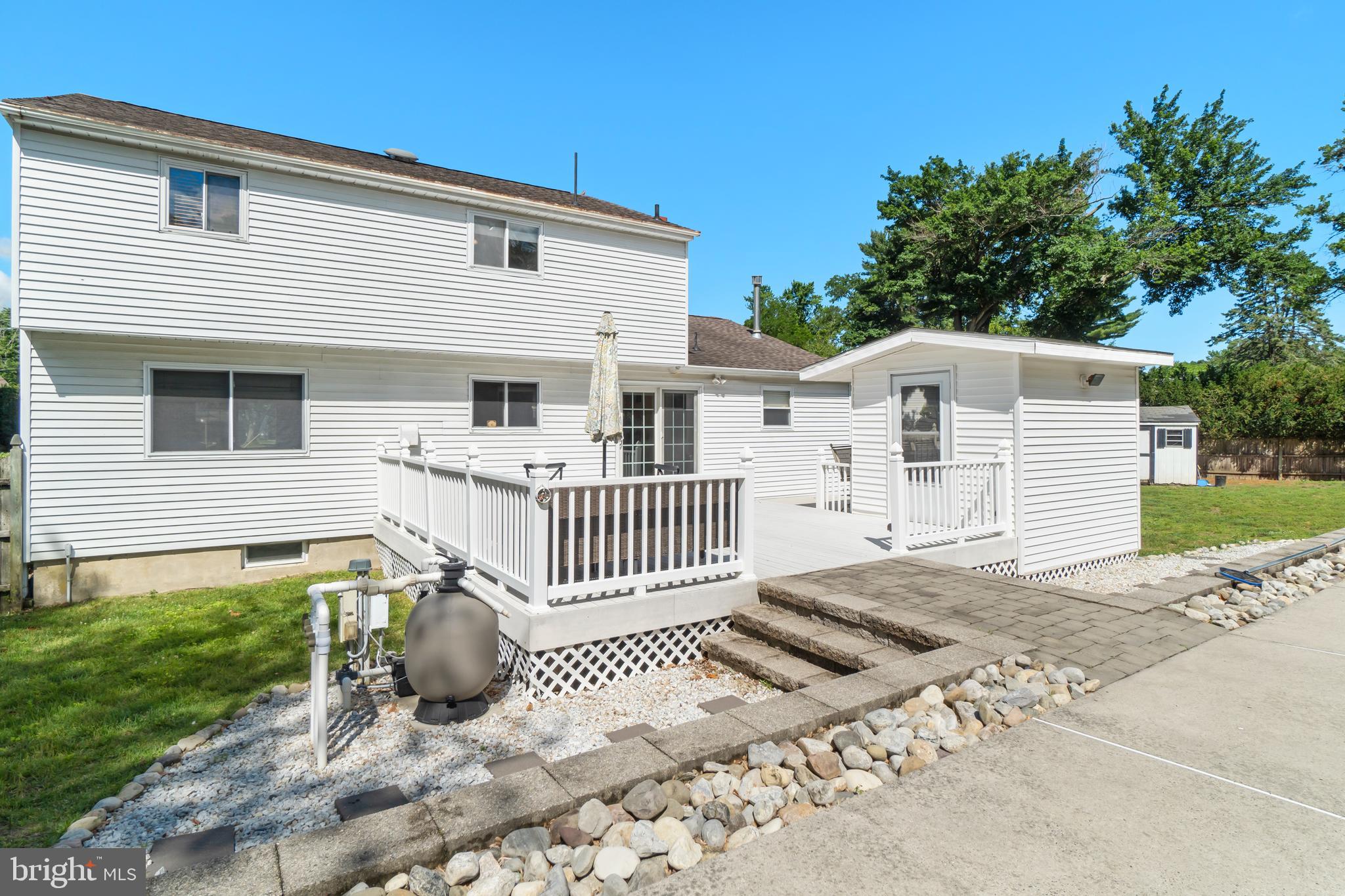3 LINDEN COURT
